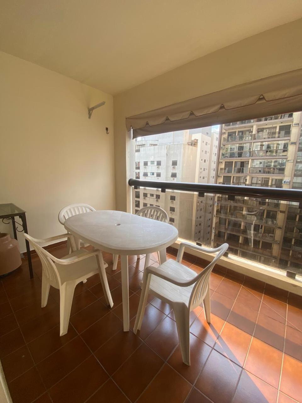 Apartment 2 Dorm L Piscina L Sauna L Garagem L 200m Da Pitangueiras Guaruja